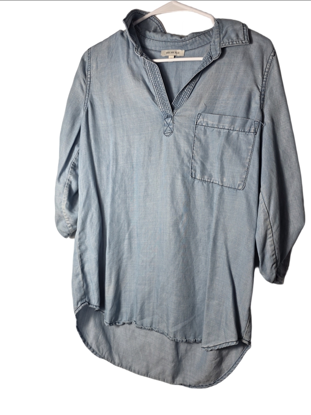Skies Are Blue Pale Blue Chambray Shirt Medium Pullover Lightweight